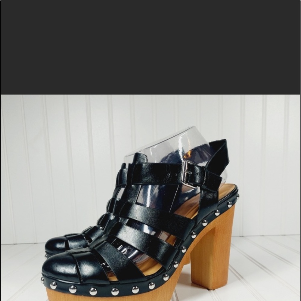 Black Nine West Size 11 sandal